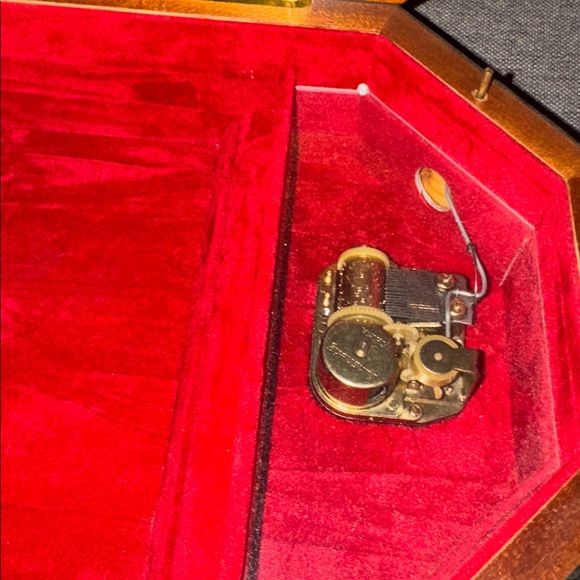 Exquisite Vintage Italian Inlaid Wood Music Box - Excellent Condition - Picture 4 of 12